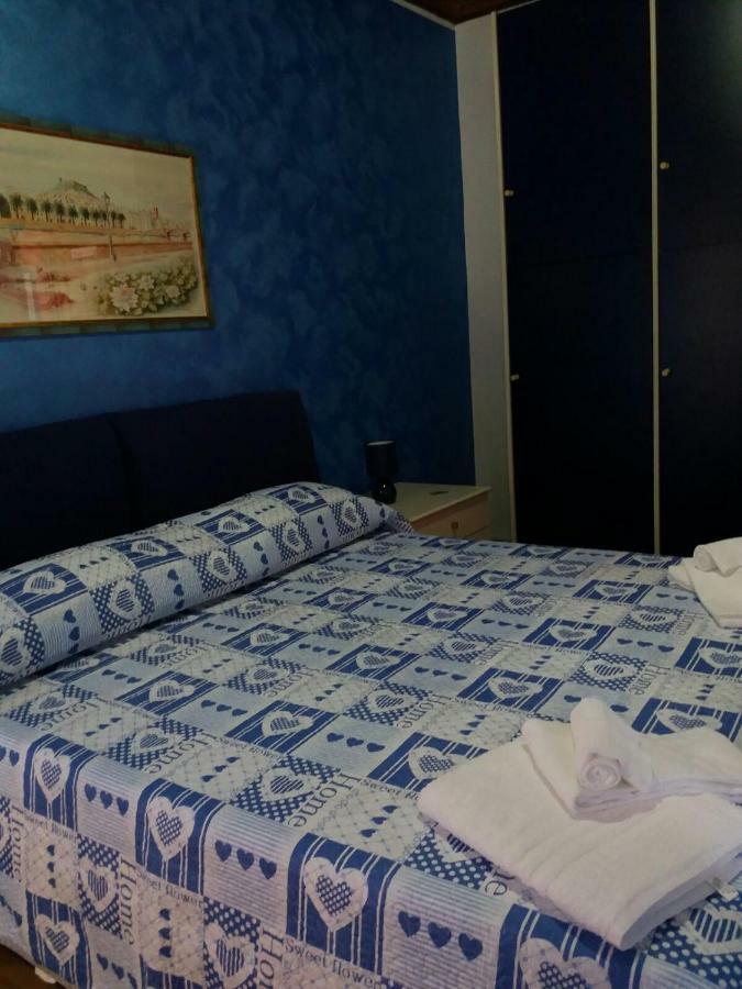 Su Casciu Bed and Breakfast Bosa Eksteriør billede