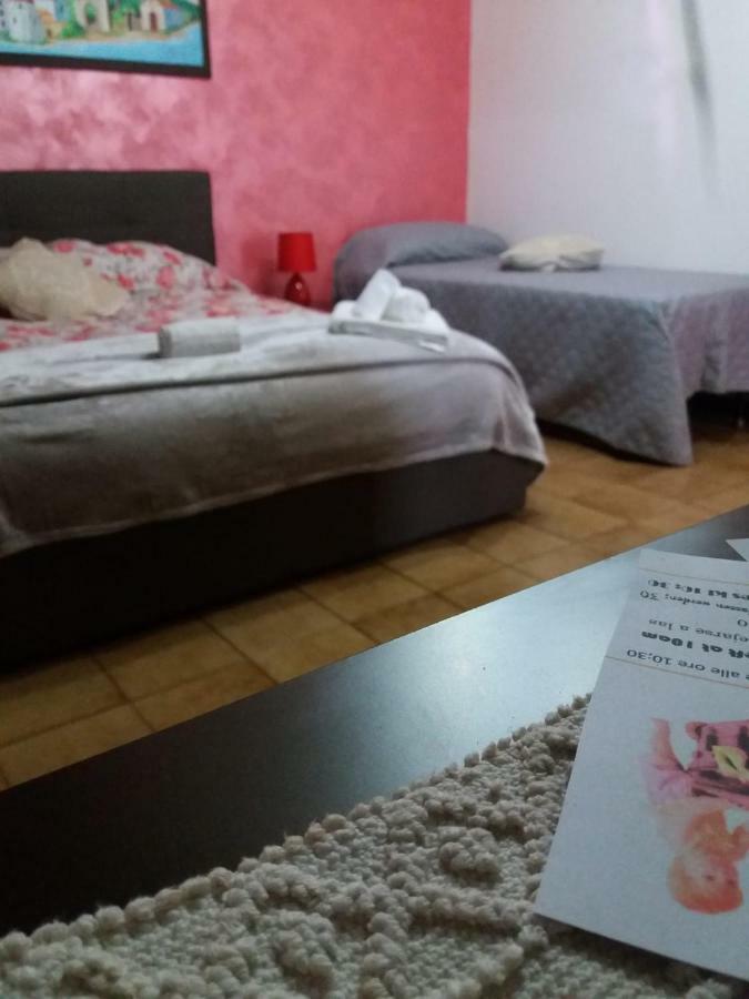 Su Casciu Bed and Breakfast Bosa Eksteriør billede