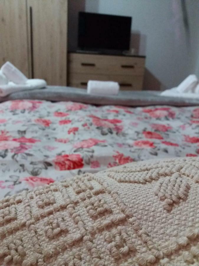 Su Casciu Bed and Breakfast Bosa Eksteriør billede